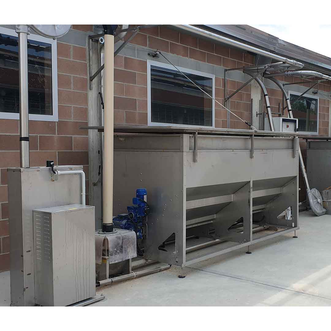 Sistema-di-alimentazione-per-vitelli-10